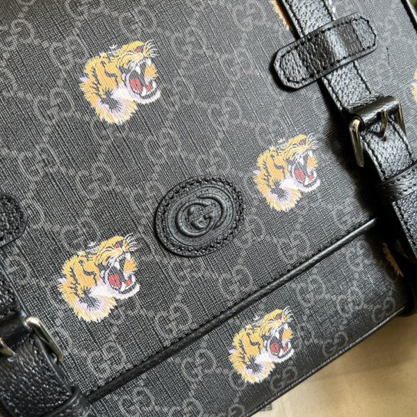  Handbag  Gucci 658542 size  28*24*8.5  cm