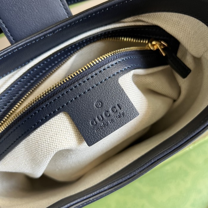  Handbag  Gucci 675788 size  25*21*9  cm