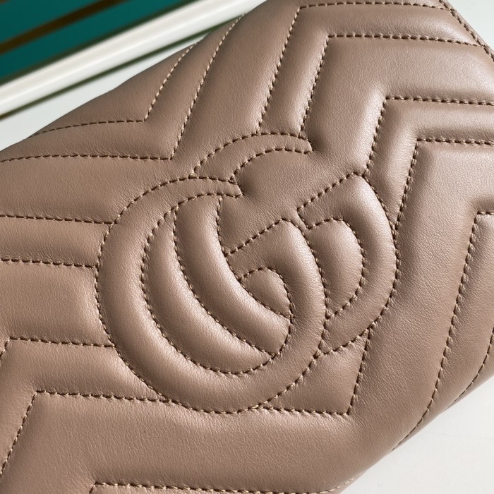  Handbag   Gucci  474575  size  20*13*6  cm