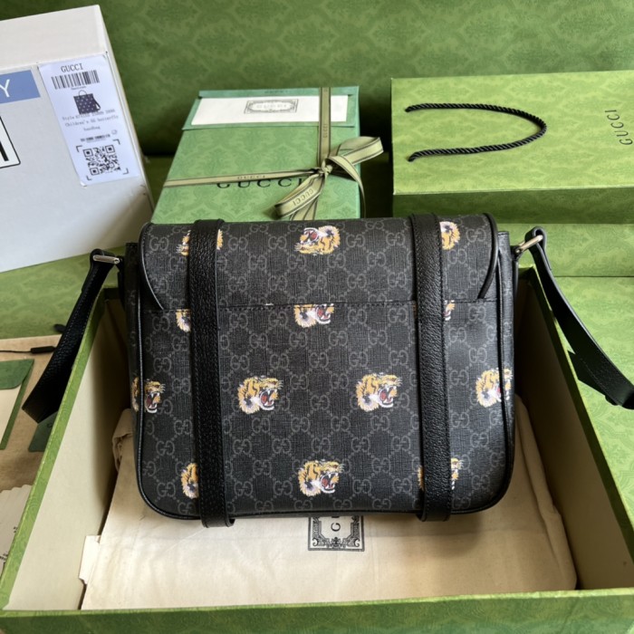  Handbag  Gucci 658542 size  28*24*8.5  cm