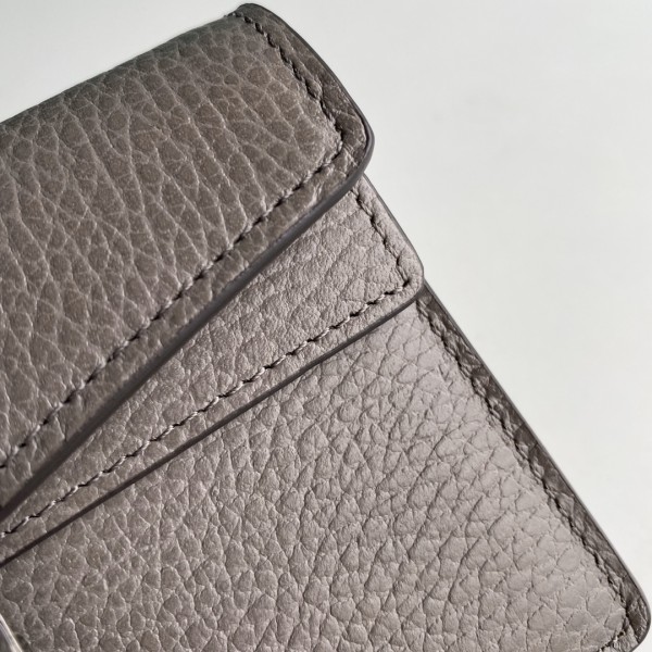  Handbag   Gucci 476432 size  16.5*10*4.5  cm