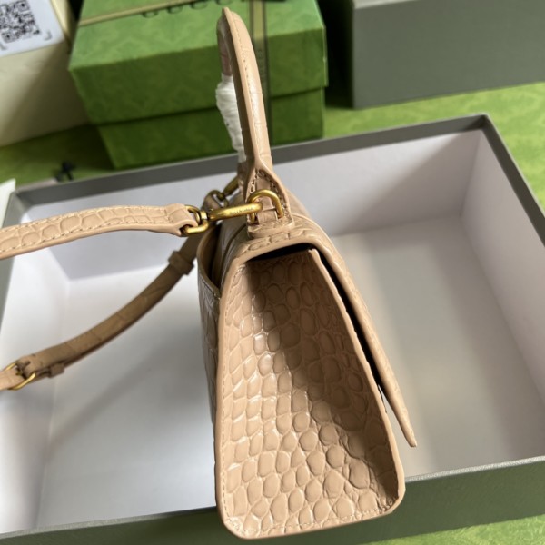  Handbag  Gucci 5928331 size 19*13*8 cm