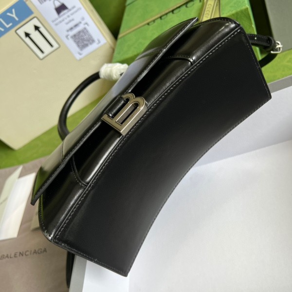 Handbag  Gucci 5935461 size 23*15*10 cm