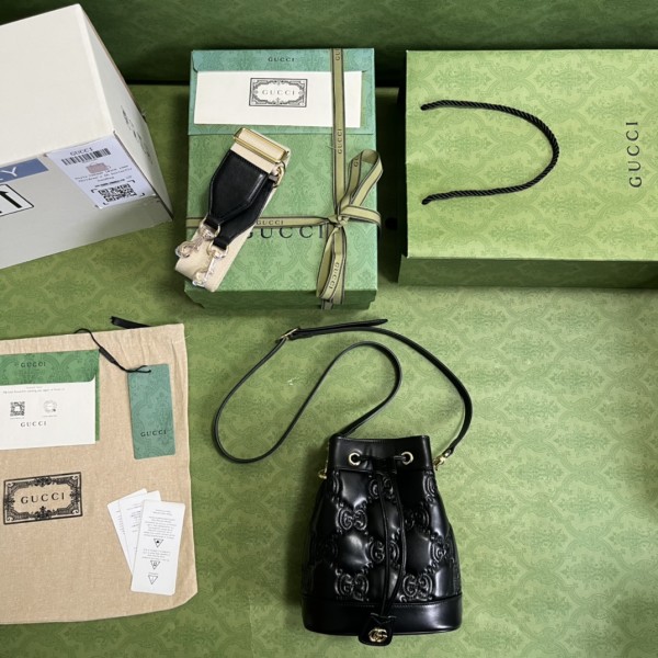  Handbag  Gucci 728231 size 17*20*10 cm 