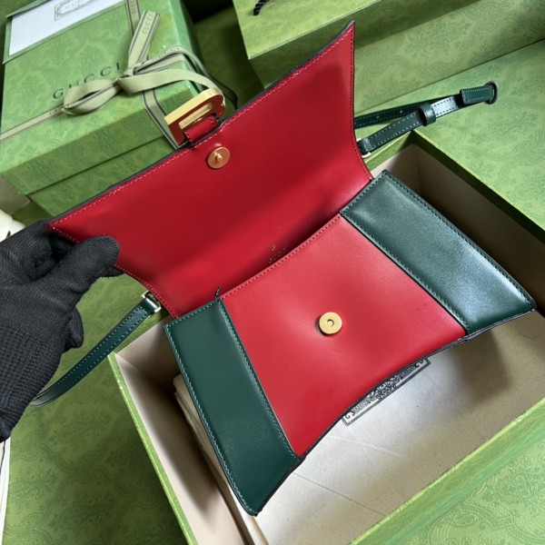  Handbag  Gucci 681697 size 22.5*14.5*10 cm