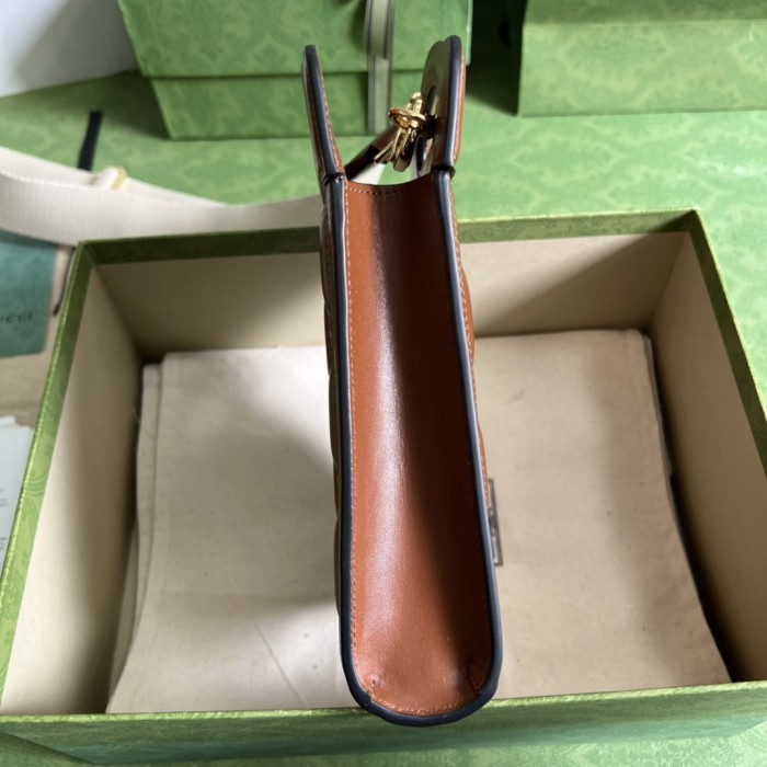  Handbag  Gucci 723776 size 14*23*4.5 cm