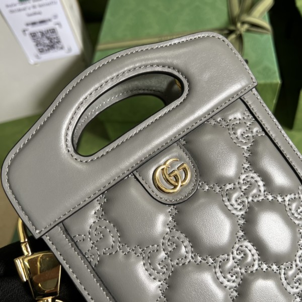  Handbag  Gucci 723776 size  14*23*4.5 cm