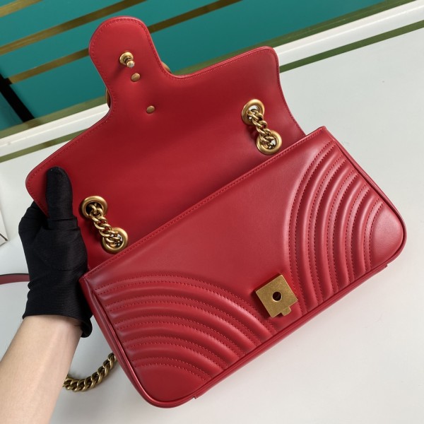  Handbag   Gucci  443497  size  26*15*7  cm