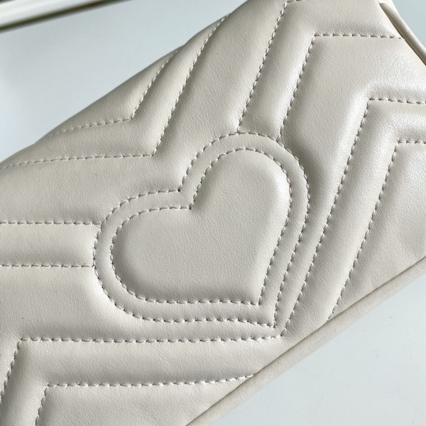  Handbag  Gucci  476433  size  16.5*10*5  cm 