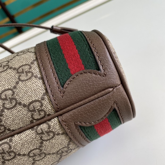  Handbag   Gucci 550620 size  15*18*9.5  cm