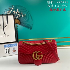  Handbag   Gucci  443496  size  31*19*7  cm
