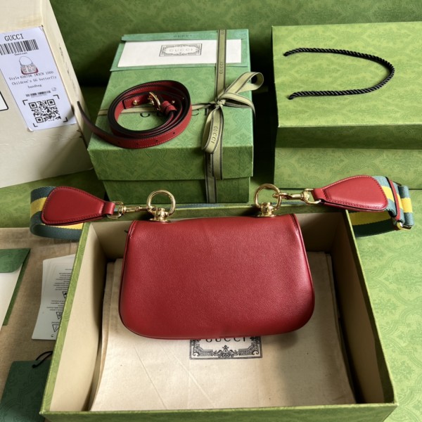  Handbag  Gucci 698643 size 22*13*5.5 cm