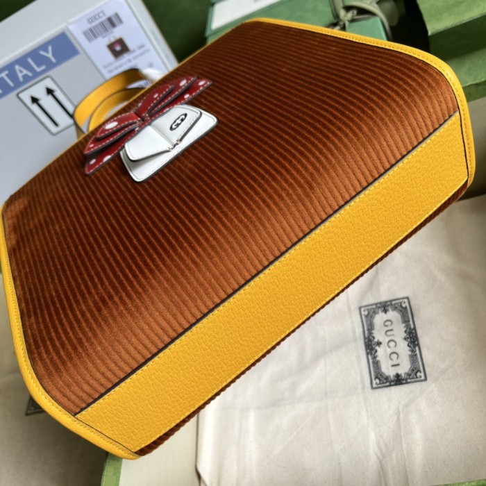  Handbag  Gucci  705042 size  28.5*25*11 cm