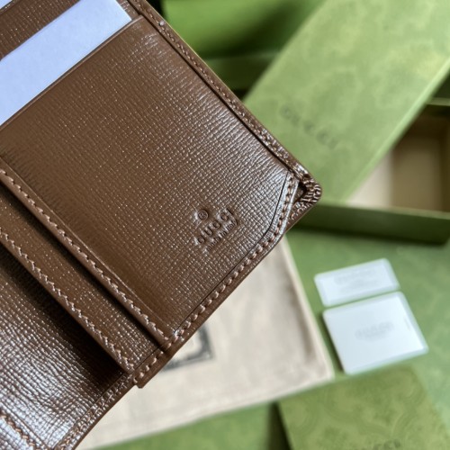  Handbag  Gucci 672947 size 9*17.5 cm