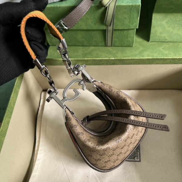  Handbag  Gucci 718512 size 14.5*10*4 cm