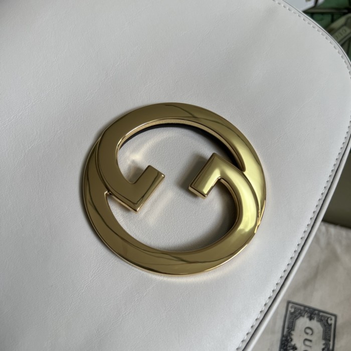  Handbag  Gucci 699210 size  29 x 22 x 7  cm