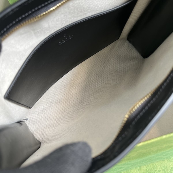  Handbag  Gucci 723780 size 10*7.5*2 cm