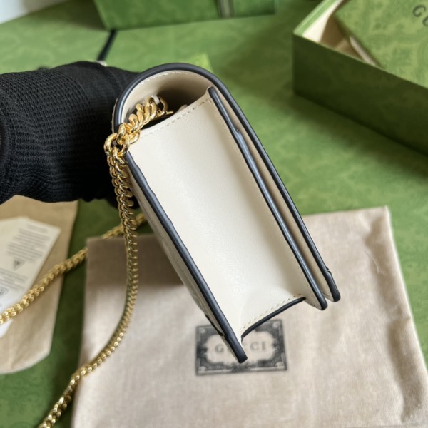  Handbag  Gucci 723787 size 20*12.5*4 cm