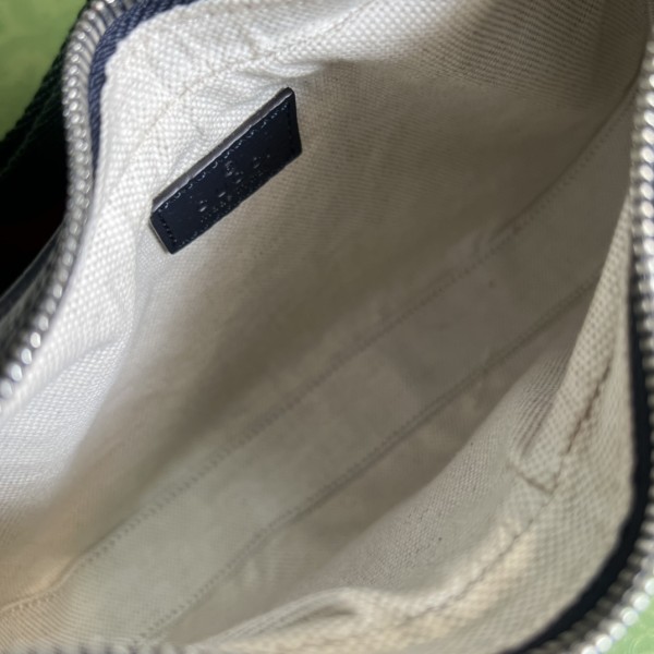  Handbag  Gucci 699409 size 23*22*5  cm