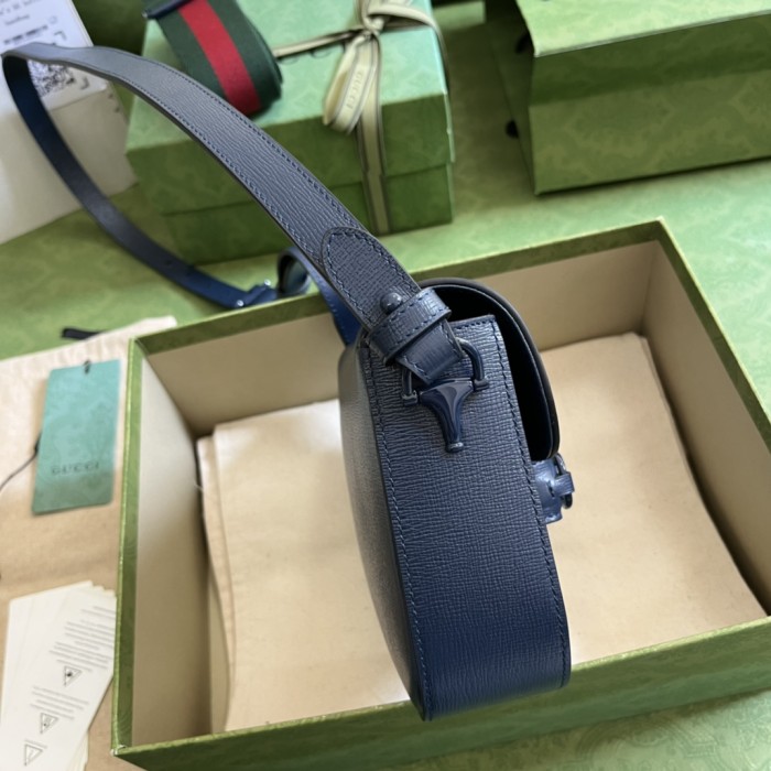  Handbag  Gucci 726226 size 20.5*14.5*5 cm