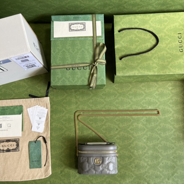 Handbag  Gucci 723770 size 16*10.5*5  cm