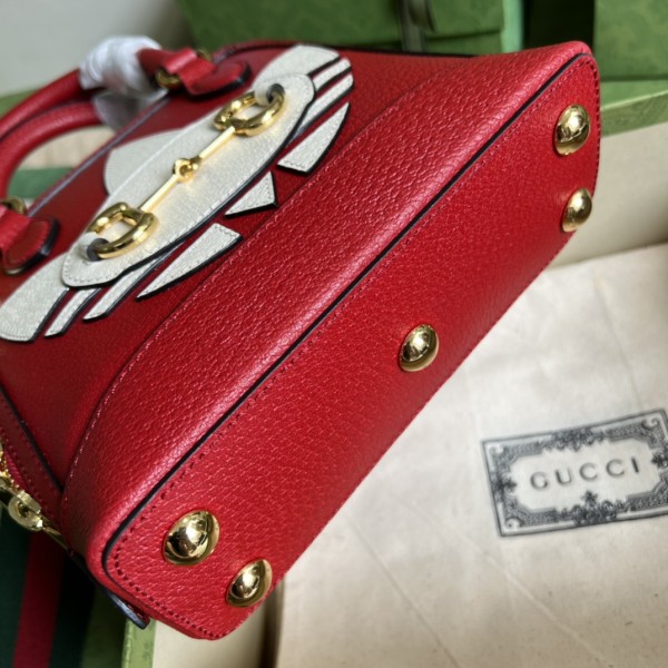 Handbag  Gucci 677212 size 20*19.5*7.5 cm