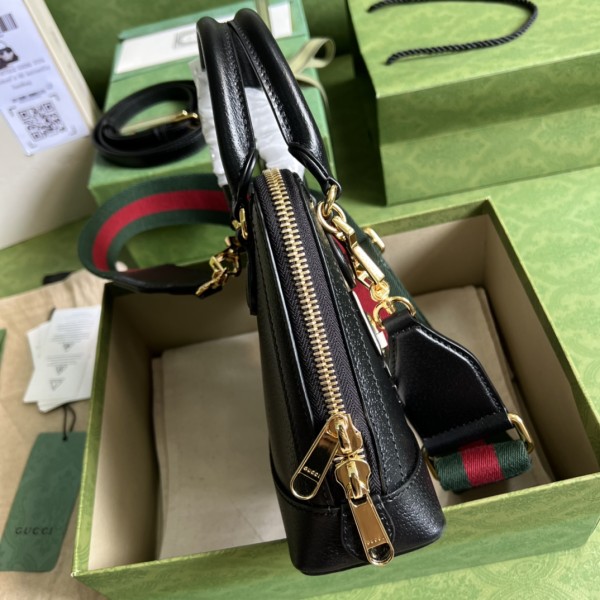 Handbag Gucci  677212 size 20*19.5*7.5 cm