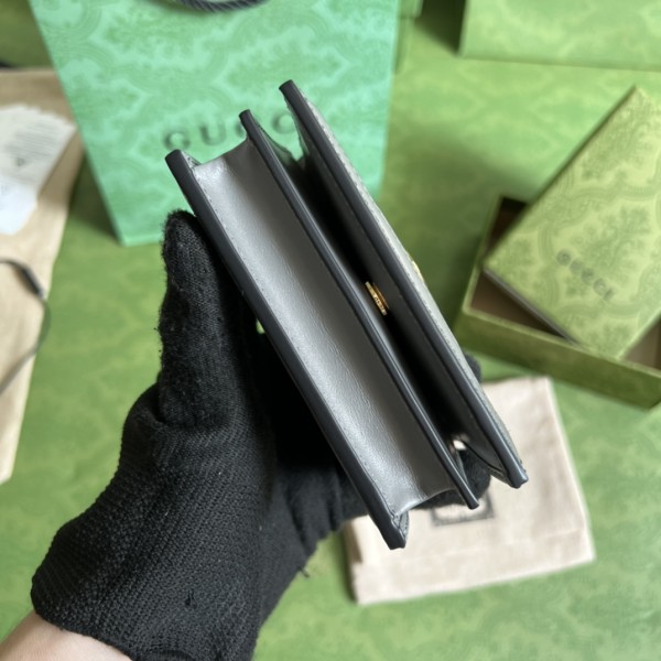  Handbag  Gucci 723786  size  11x*8.5*3 cm