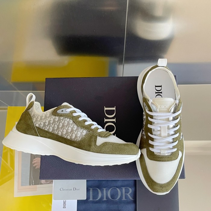 Dior B25 Runner Olive