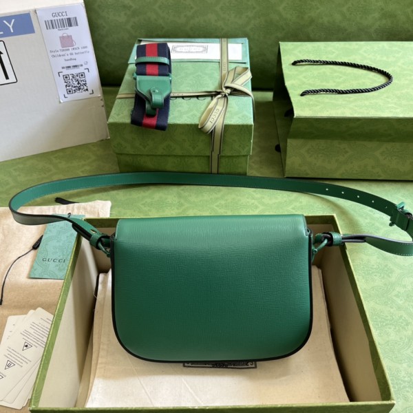  Handbag  Gucci  726226  size 20.5*14.5*5 cm