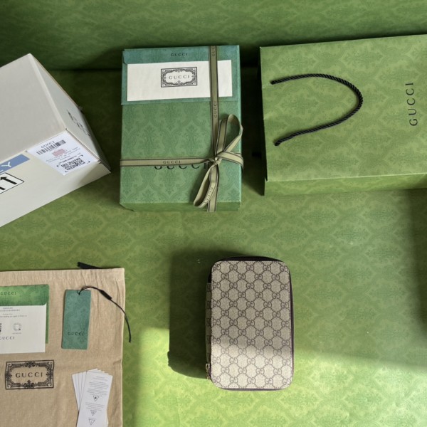  Handbag  Gucci 726657 size 22*8*14 cm