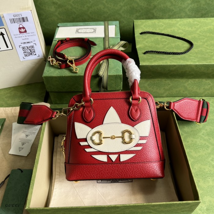Handbag  Gucci 677212 size 20*19.5*7.5 cm