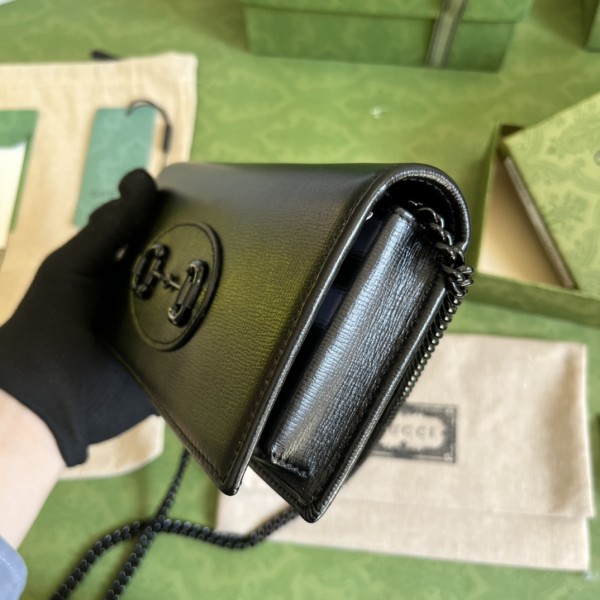  Handbag  Gucci 621892 size 19*10*4 cm