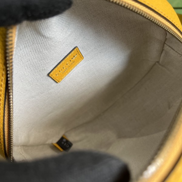  Handbag  Gucci 702626 size 22*22*7 cm