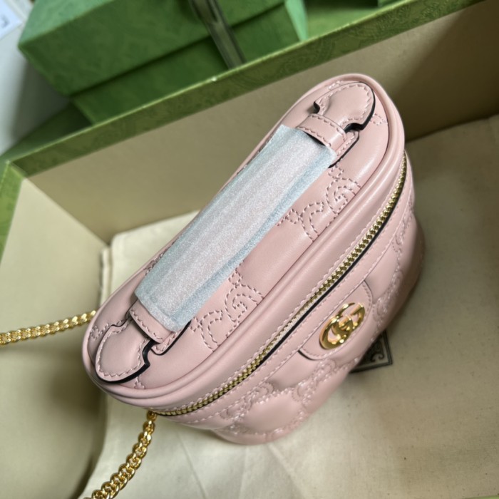  Handbag  Gucci 723770 size 16*40.5*5 cm