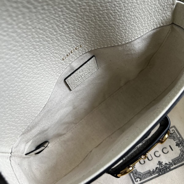  Handbag   Gucci 658574 size 20*14*5  cm