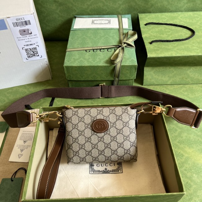  Handbag  Gucci 723306 size  16*13.5*3.5 cm