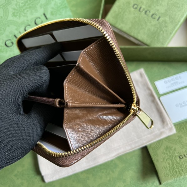 Handbag  Gucci 673003 size  19*10.5*2 cm  