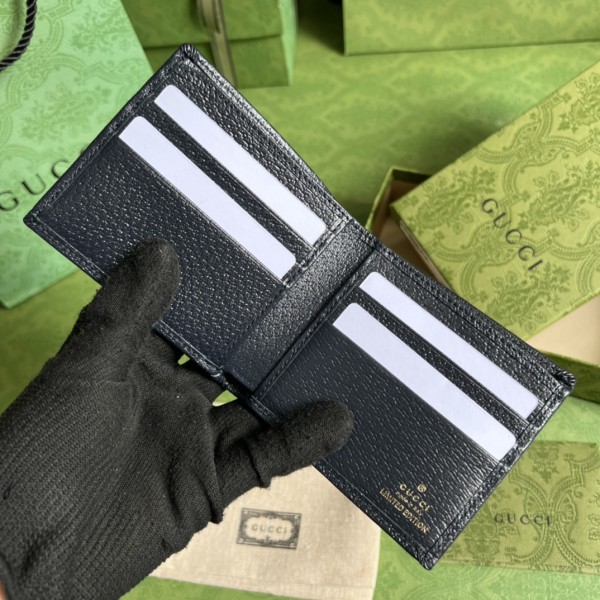  Handbag  Gucci 597606 size 12*9.5*1.5 cm