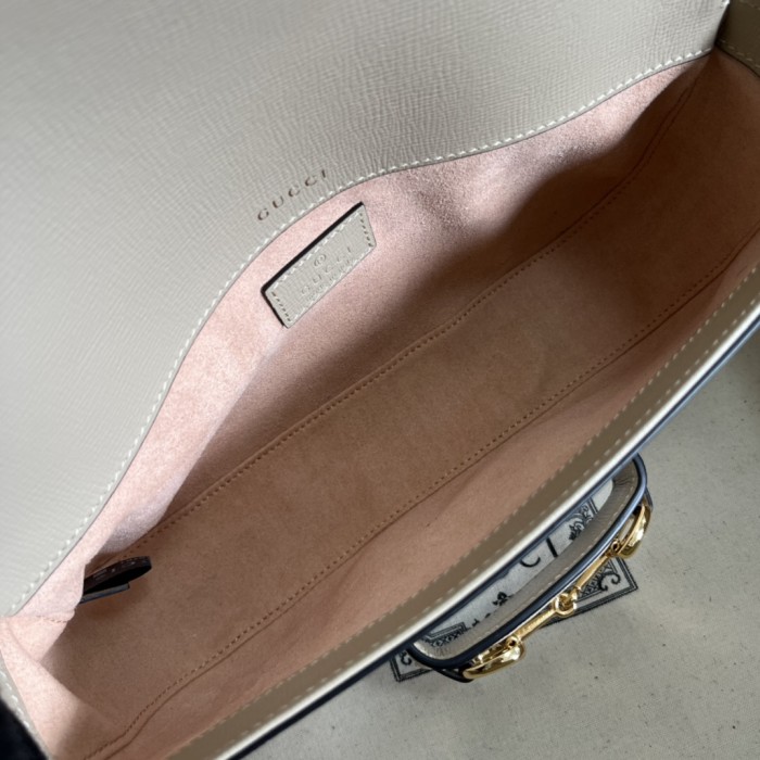  Handbag  Gucci  735178 size 24*13*5 cm