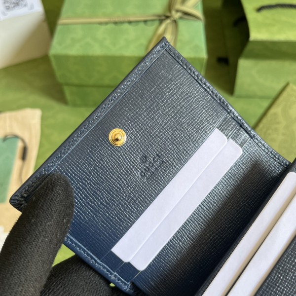  Handbag  Gucci 621887  size  11*8.5*3 cm