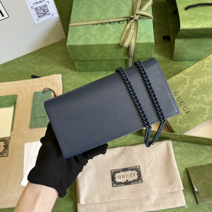  Handbag  Gucci  621892 size 19*10*4 cm