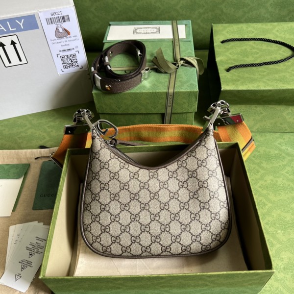  Handbag  Gucci 699409 size 23*22*5 cm