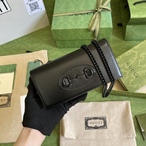  Handbag  Gucci 621892 size 19*10*4 cm