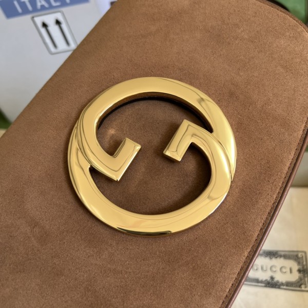  Handbag  Gucci 699268 size 28x16x4 cm