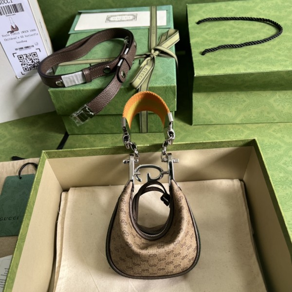  Handbag  Gucci 718512 size 14.5*10*4 cm