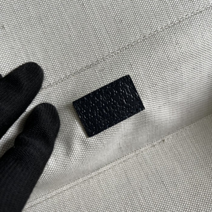  Handbag  Gucci 726669 size 33.5*21.5*8 cm