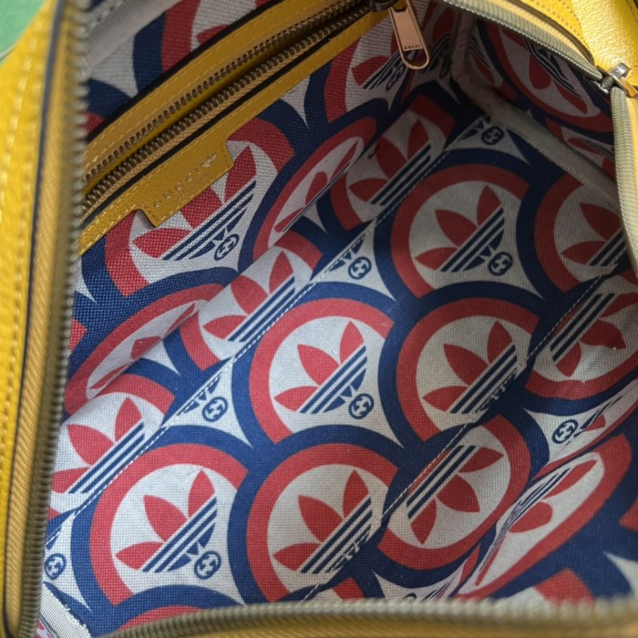  Handbag  Gucci 702397 size 31.5*18*15.5 cm