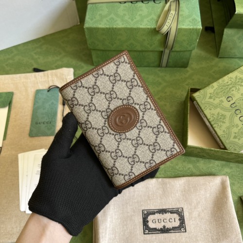  Handbag  Gucci 724562 size 10.5*14.5 cm 