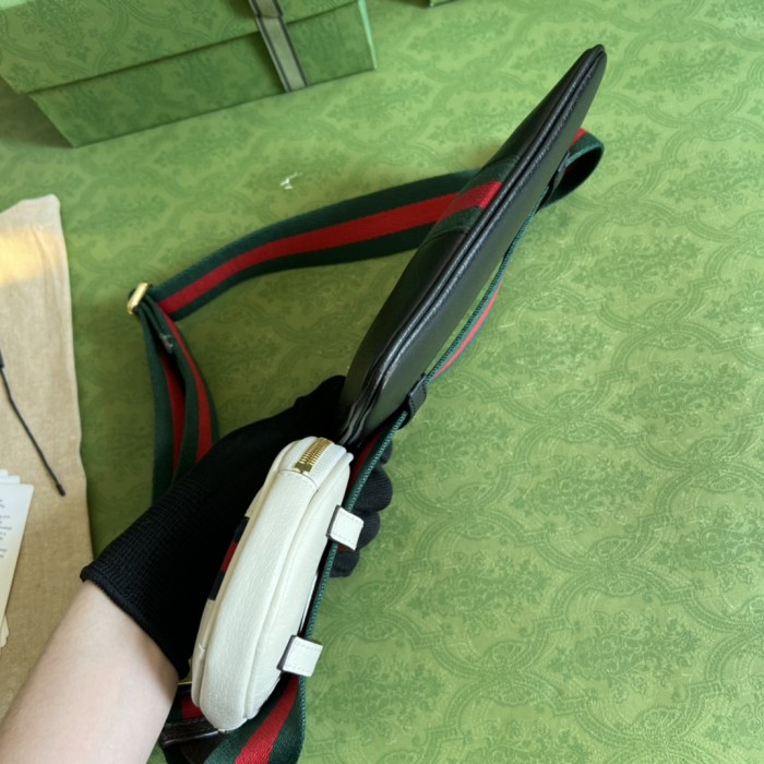  Handbag  Gucci 698805 size  20*13 cm